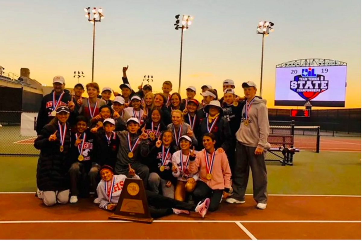 DYNASTY BUILDING: Memorial wins second 6A Team Tennis State Championship