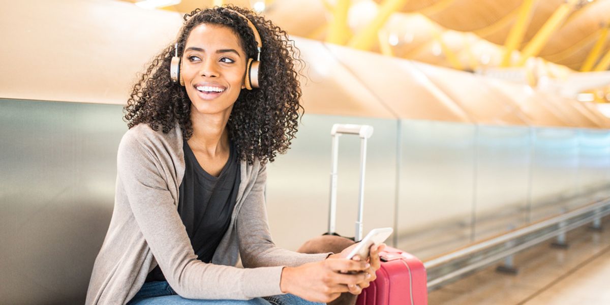 10 Holiday Season Airport & Flight Hacks To Make Travel Less Stressful