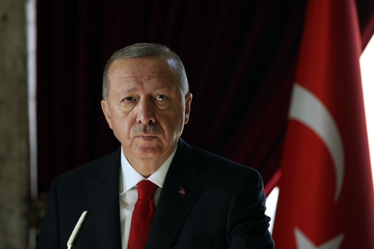 Erdogan rimanda a casa i foreign fighters