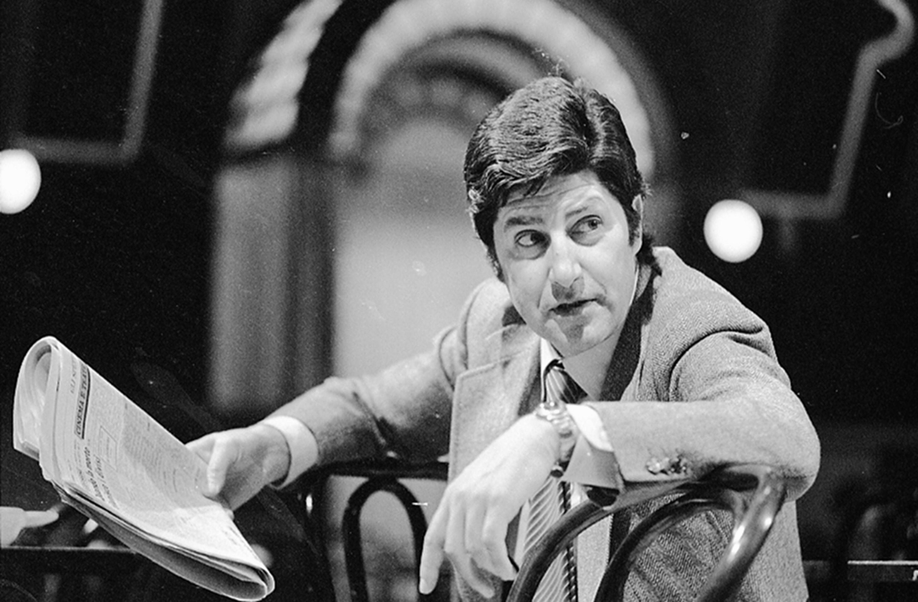 «In tivù ormai passa solo robaccia. L’unico che fa spettacolo è Fiorello»