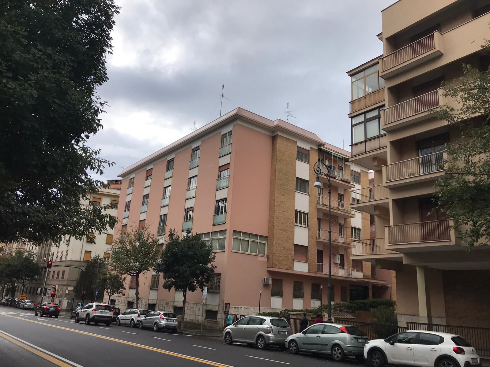 La Trenta si tiene la casa da ministro grazie al marito. E grida al complotto