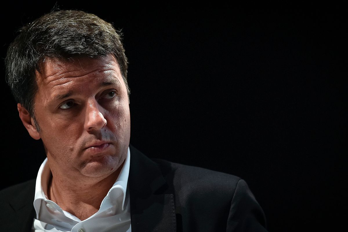 Pochi consensi e troppi amici nei guai. Ecco perché il Bullo ha paura del voto