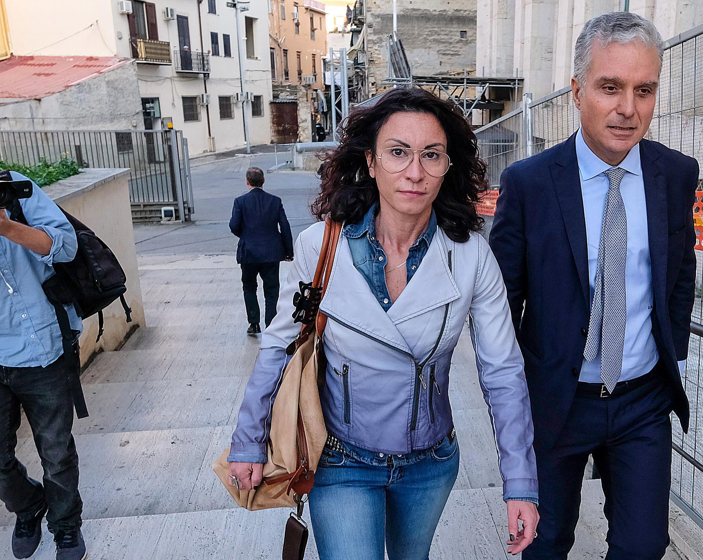 I 50 euro al portaborse mafioso aggravano i dubbi sulla Occhionero