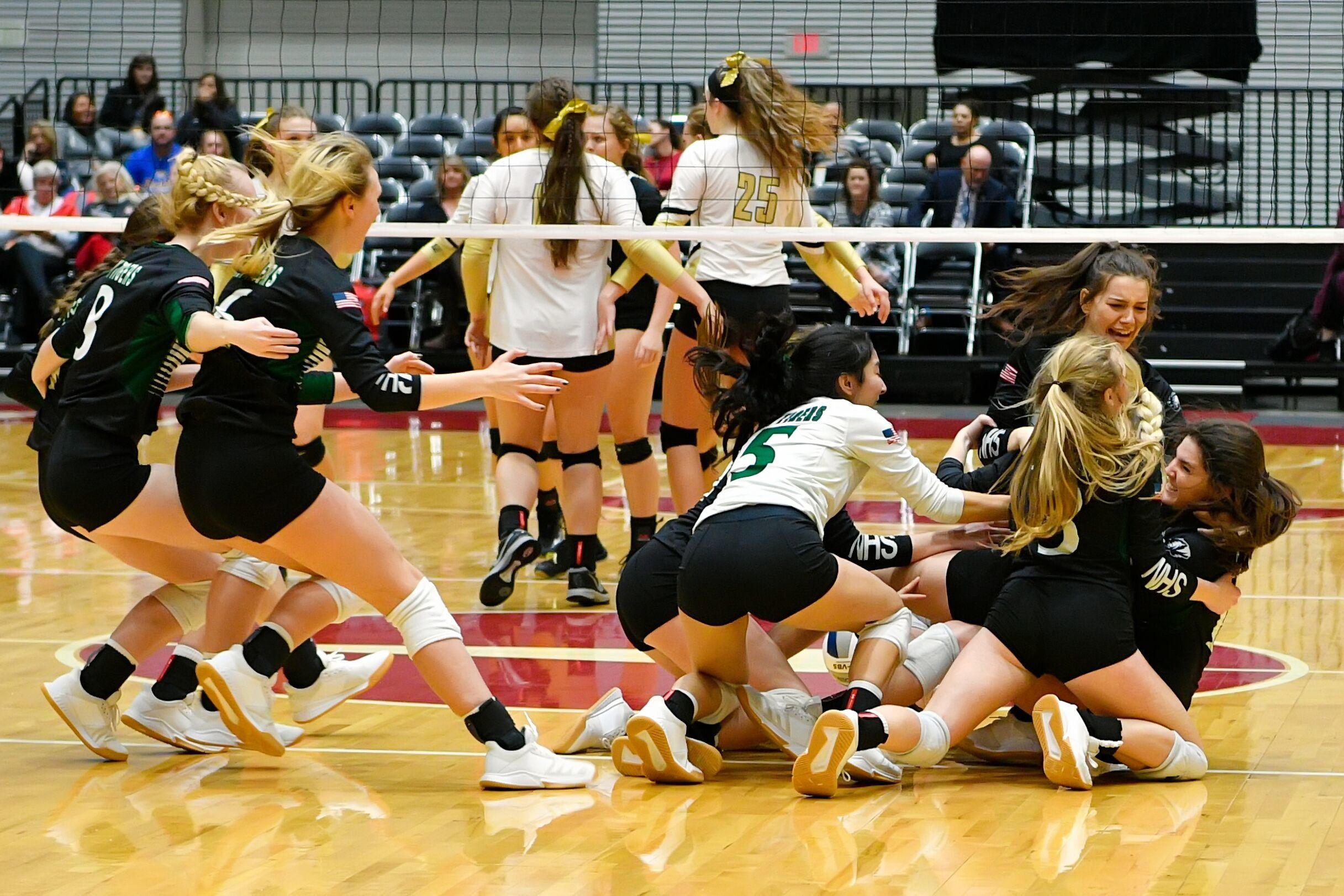 Neches sweeps Round Top-Carmine for 2nd-straight 1A State Championship