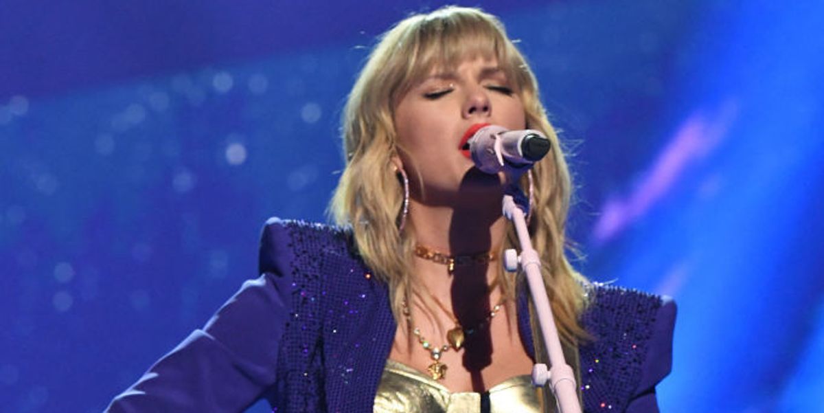 Taylor Swift Cries During TED Talks, Loves When People Rank Her Songs