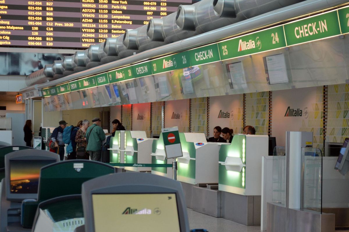 Iniettati altri 350 milioni in Alitalia. Pagamenti statali, tempi più lunghi