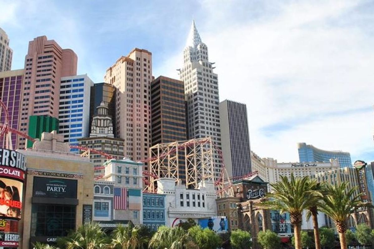 Las Vegas is letting people pay for their parking tickets by donating to a food bank