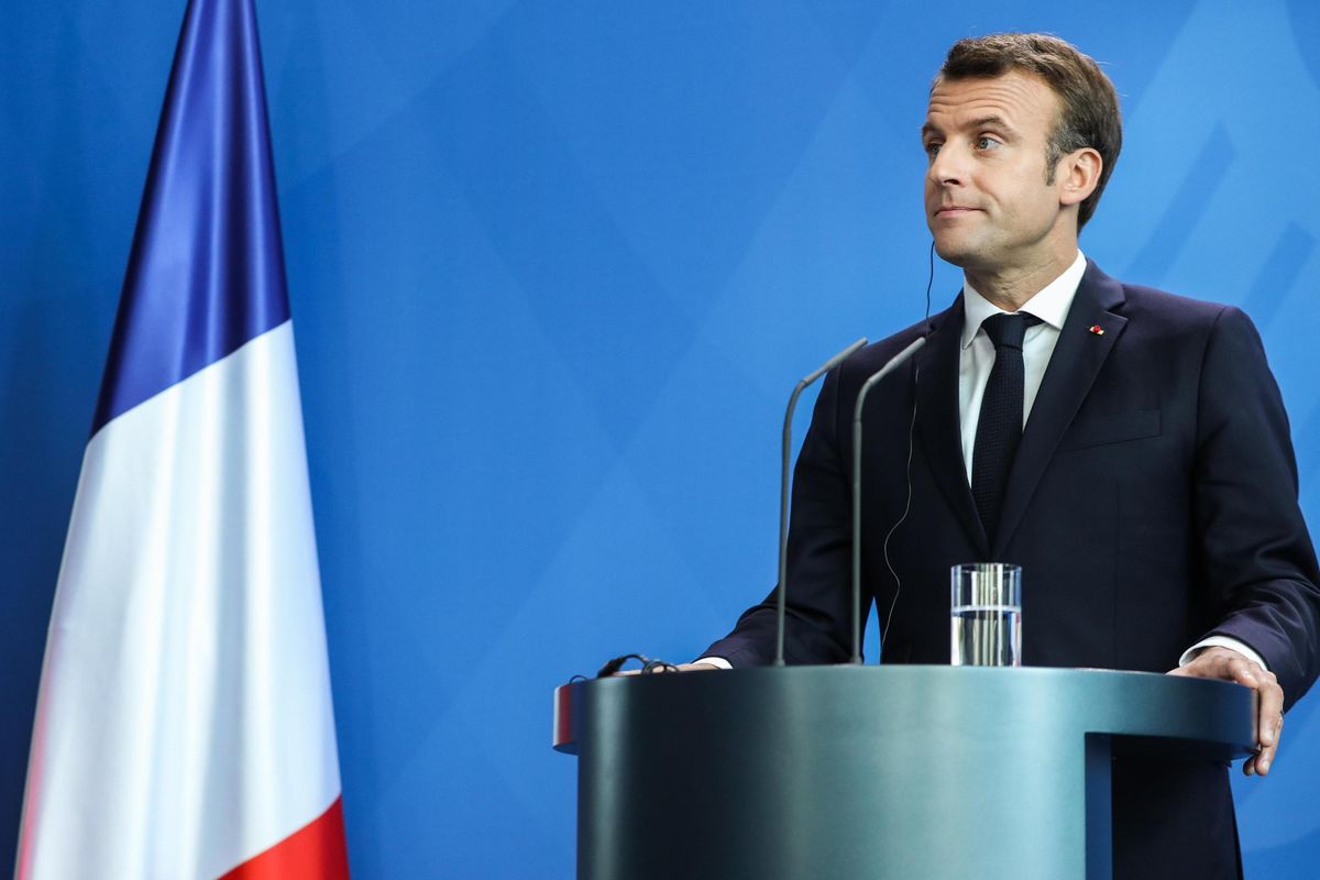 Macron si vendica e blocca l’allargamento Ue