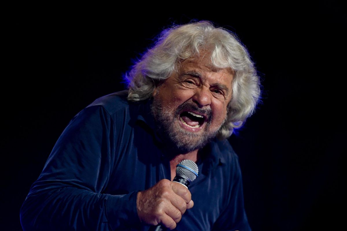 Grillo vuol togliere il voto ai vecchi