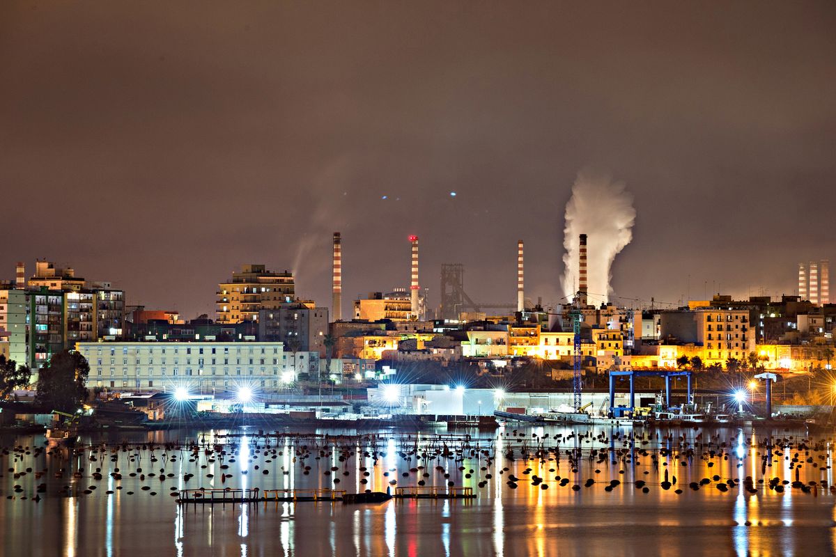 Ex Ilva in rosso. E il M5s la vuole ammazzare