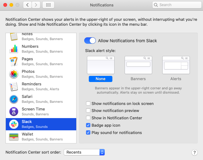 在通知中，你可以将徽章、声音、警报和横幅显示在 Apple Dock 中的许多应用程序中