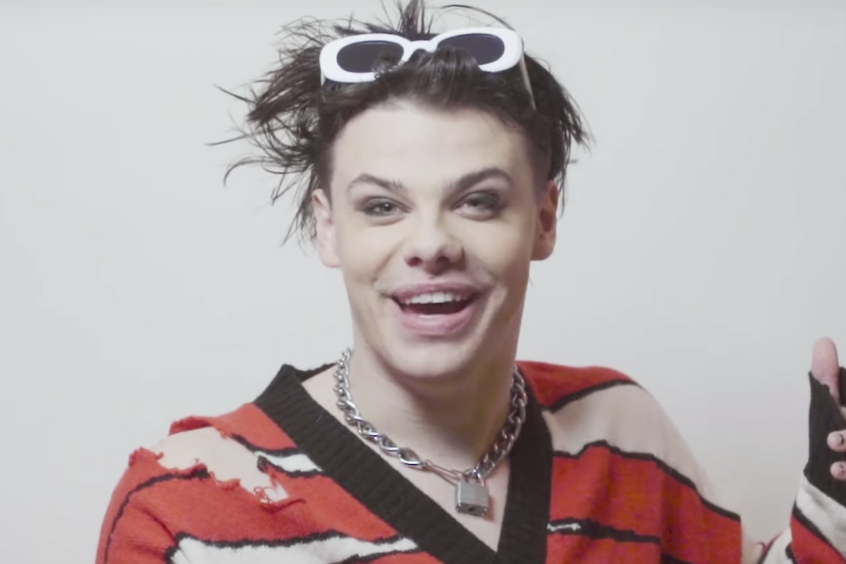 yungblud black and white striped shirt