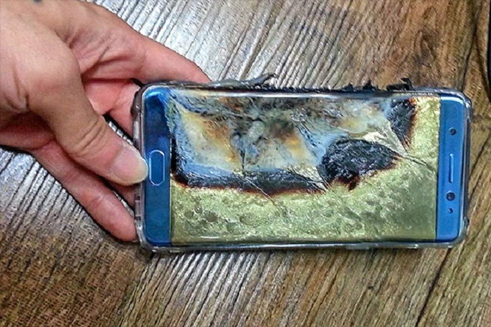 Samsung to Galaxy Note 7 Owners: Turn Off Your Phone and Stop Using It