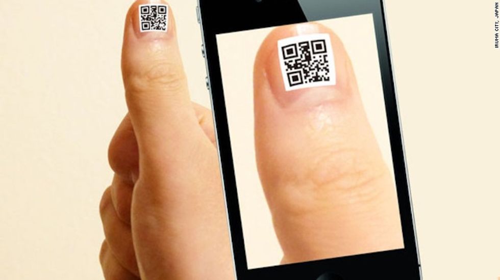 The Japanese Have Started Putting QR Codes on Fingernails
