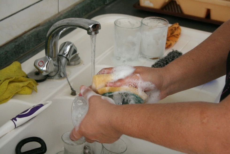 You May Have Been Cleaning Your Sponge Wrong All This Time