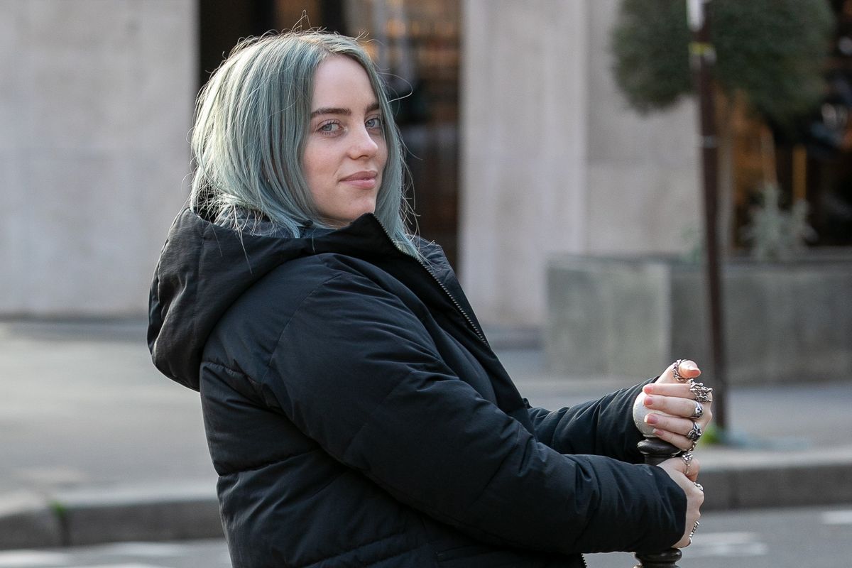 Billie Eilish Will Reportedly Get 25 Million From Apple Tv For Her Documentary Paper