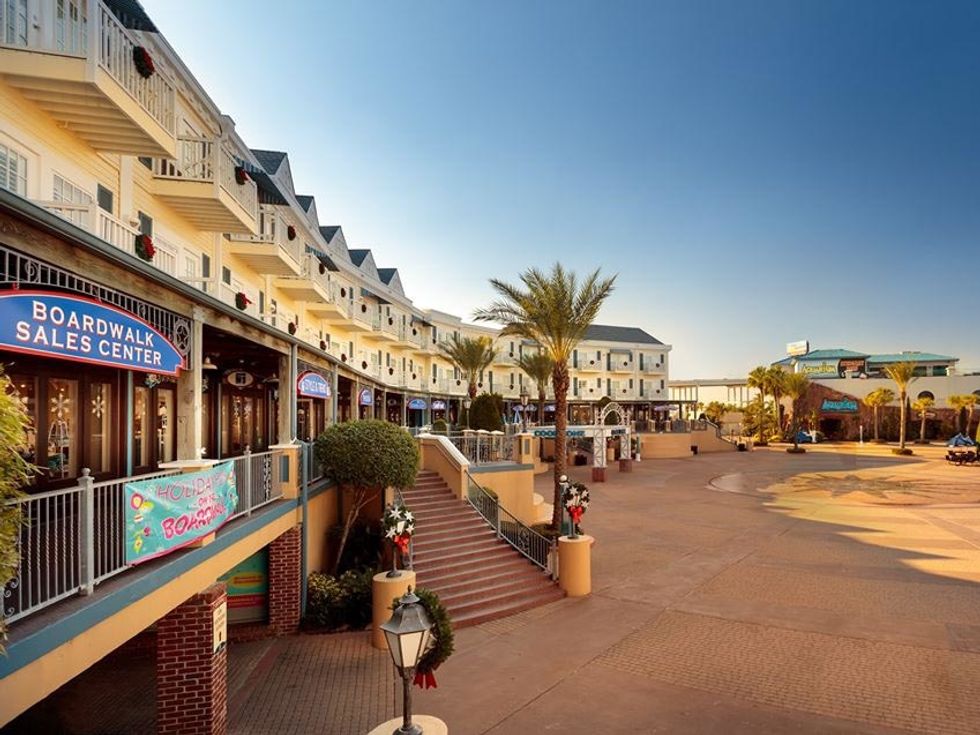 Kemah Boardwalk Inn