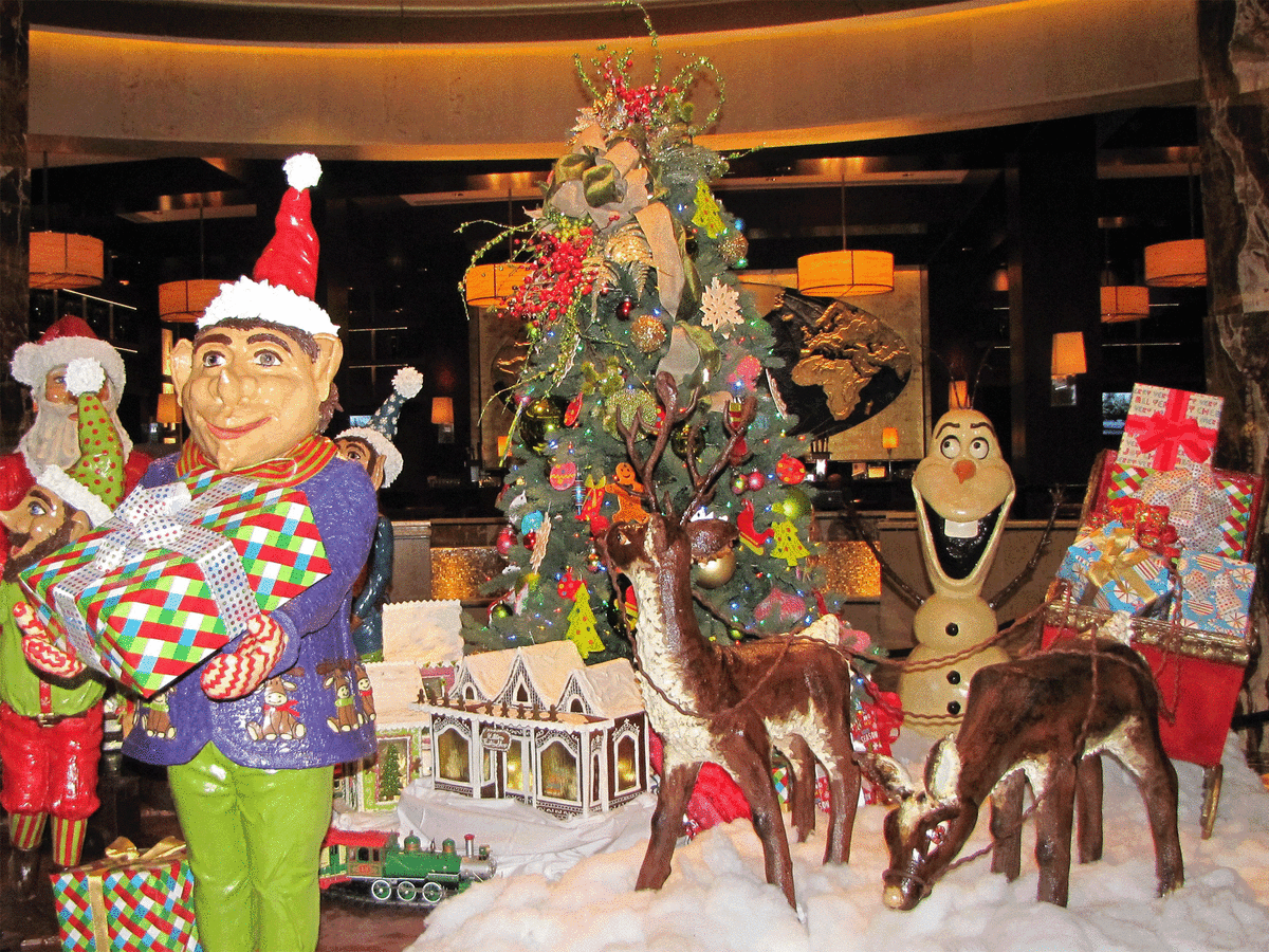 Hilton Americas-Houston Christmas