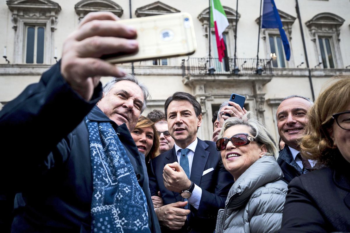 Marchette di fine Giuseppi. Danno soldi persino al Pci