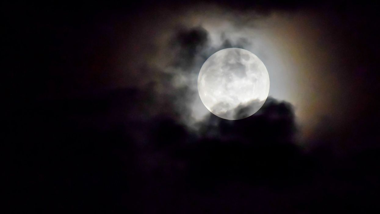 The last full moon of the decade will rise at 12:12 a.m. on 12/12