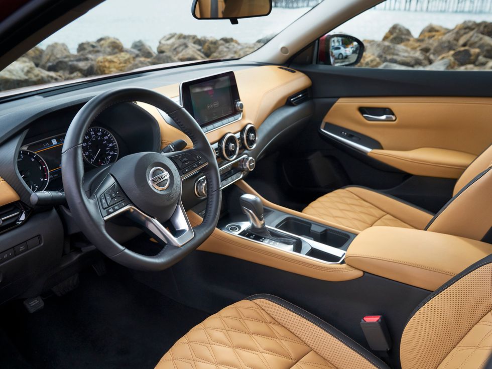 2020 Nissan Sentra interior seats wheel shifter radio