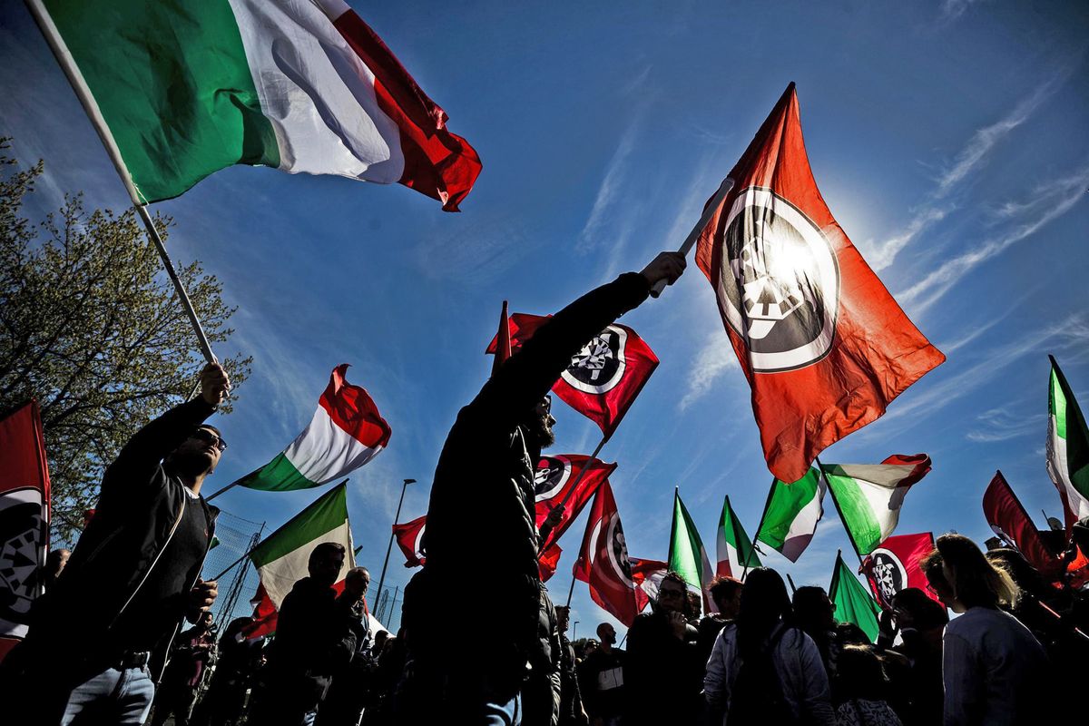 Casapound vince la battaglia di libertà. Facebook non può cancellare le pagine