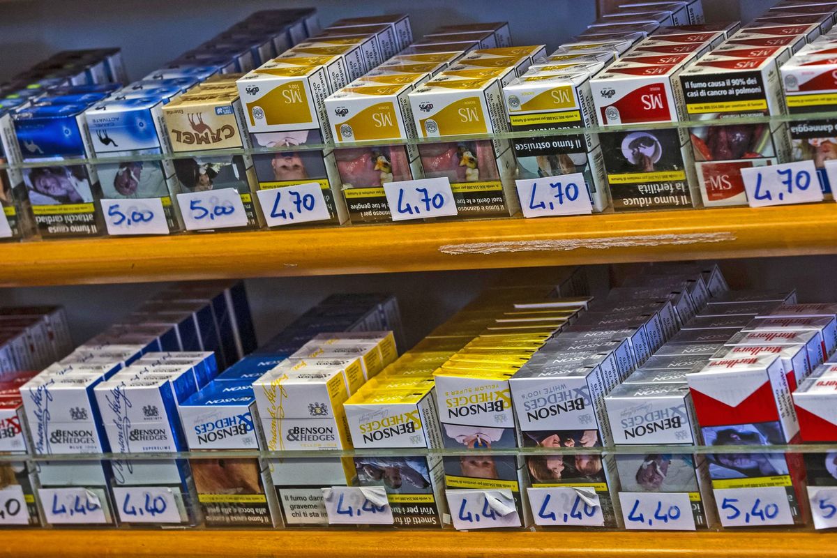 Nuove tasse sul fumo: regalo al contrabbando