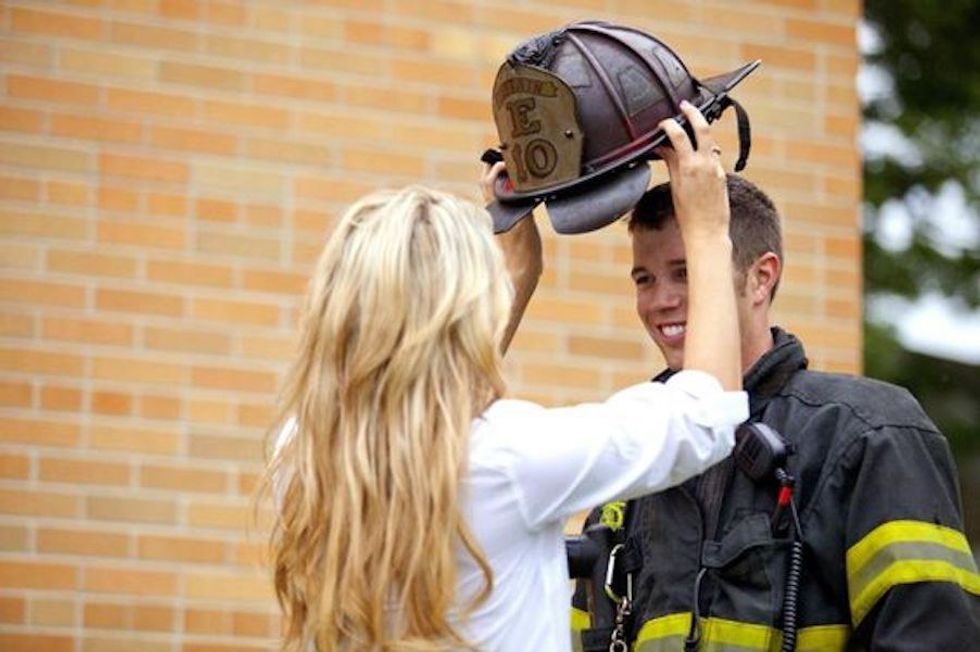 dating firefighter nyc)