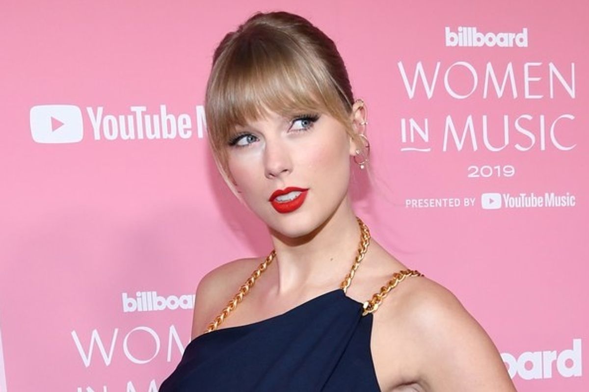 Taylor Swift called out toxic male privilege in her Woman of the Decade speech