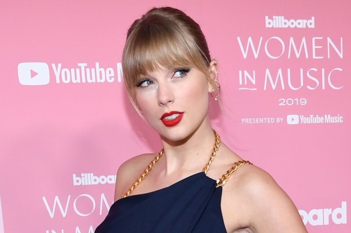 Taylor Swift called out toxic male privilege in her Woman of the Decade speech