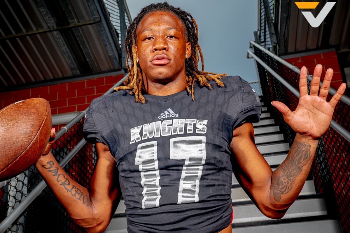 Video: Jones, Jackson & Holmes Headline Large Steele Signing Class