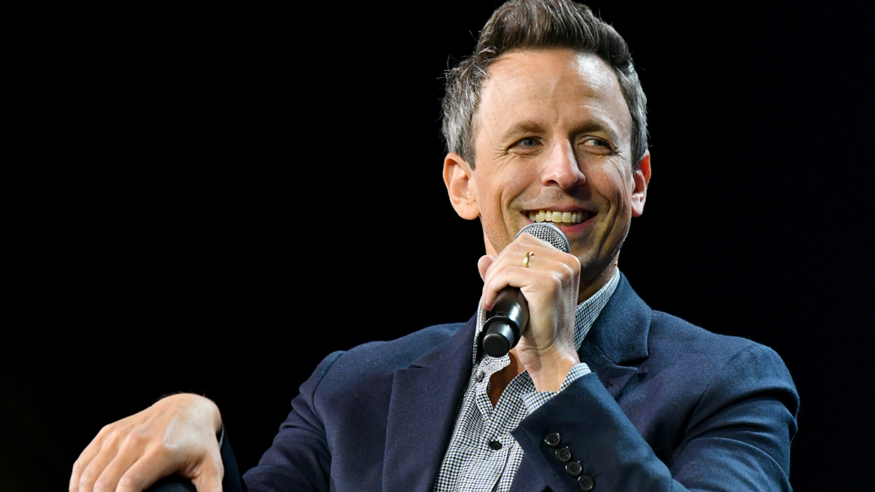 Seth Meyers Had A Good Laugh After Noticing His Family Christmas Photo Had A Glaring Error