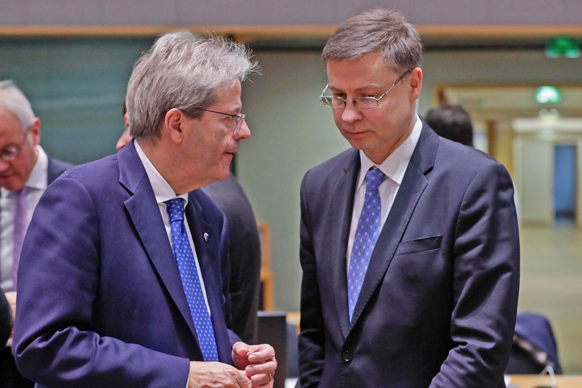 L’Ue prende a schiaffi Gentiloni e Gualtieri