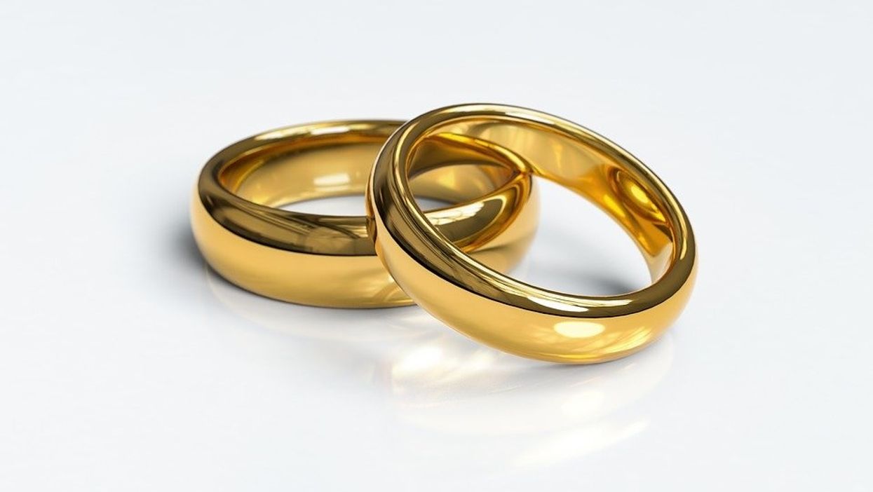 People Who Made Marriage Pacts When They Were Young Reveal How It Ended