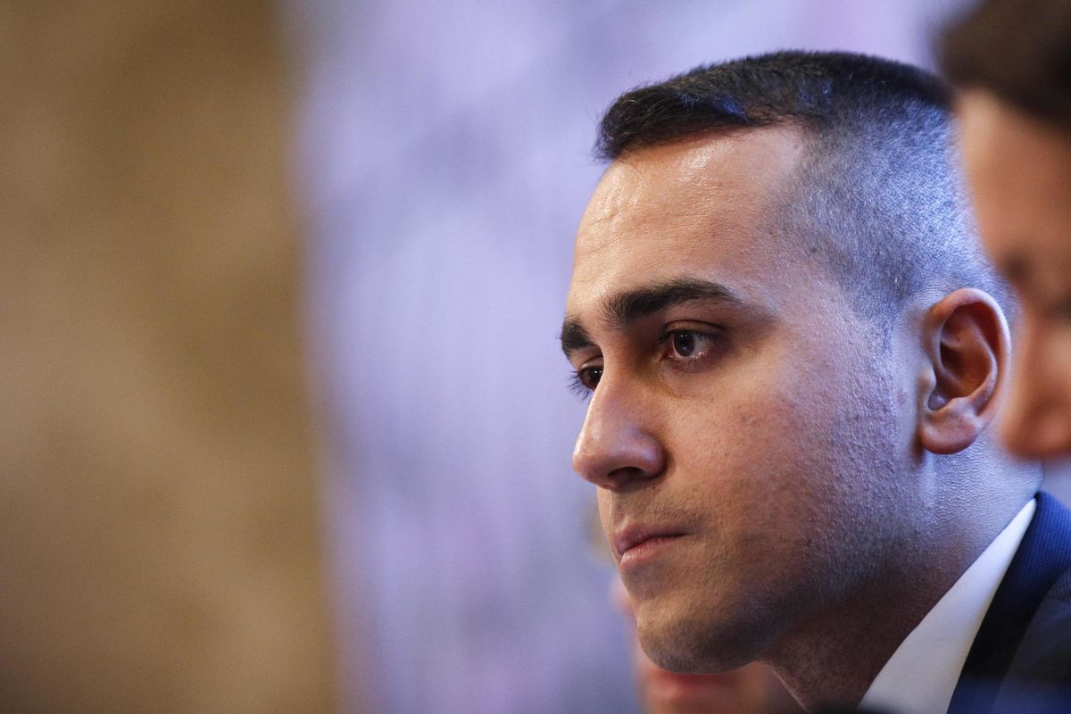 Di Maio si ribella: giallorossi solo a Roma