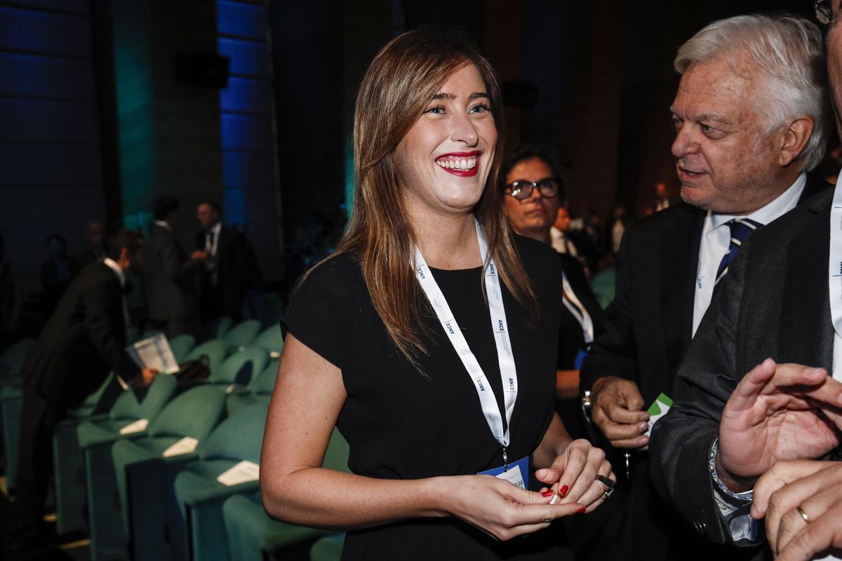 Ma nessuno
ha voglia di far domande al Bullo?