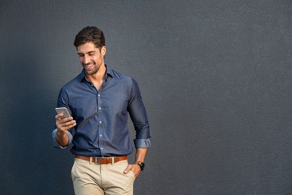Many people are using smartphones to search for and apply to jobs.