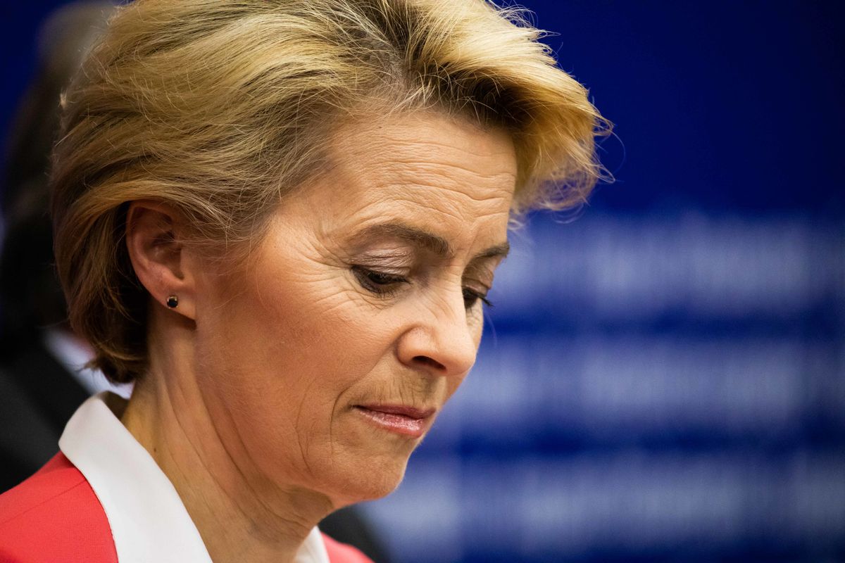 La von der Leyen ottiene il via libera. Ma i pentastellati si spaccano sul voto