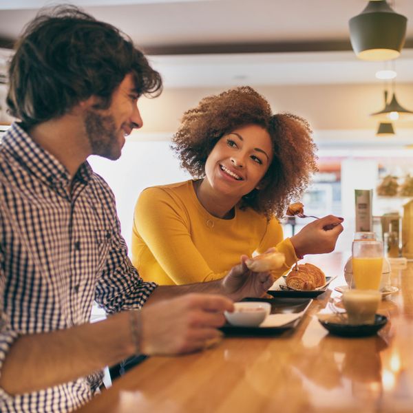 10 Proven Hacks For Cutting Your Restaurant Bill