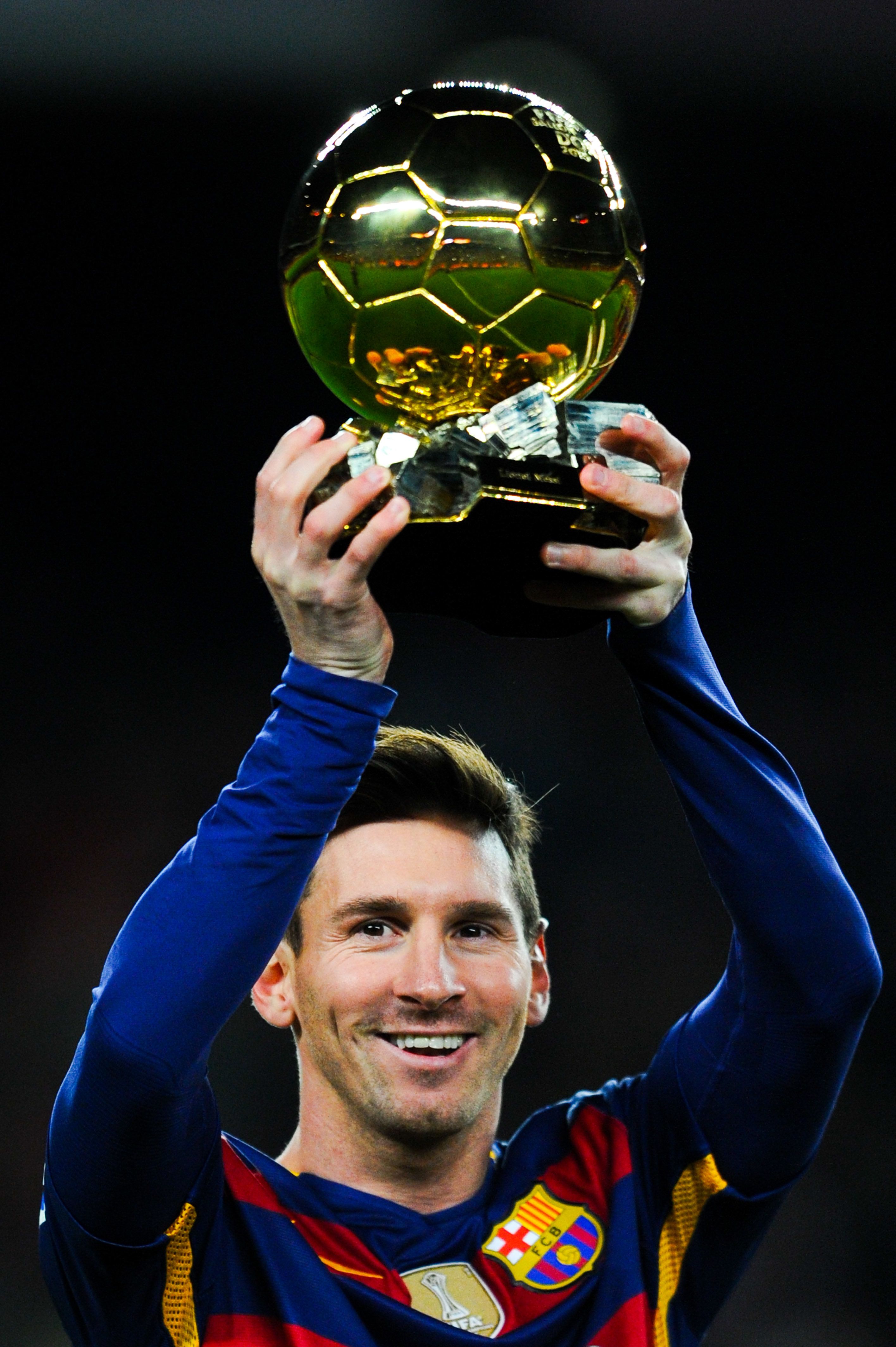 Soccer Recap: Messi, Rapinoe named Ballon d'Or winners, Liga MX playoffs down to four