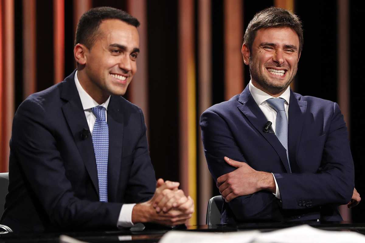 Di Maio ritrova Dibba e bullizza premier e Pd