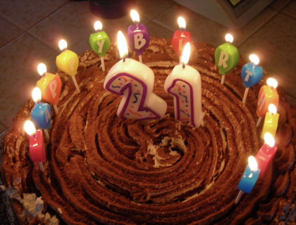 21 Fun Things To Do On Your 21st Birthday That Don't