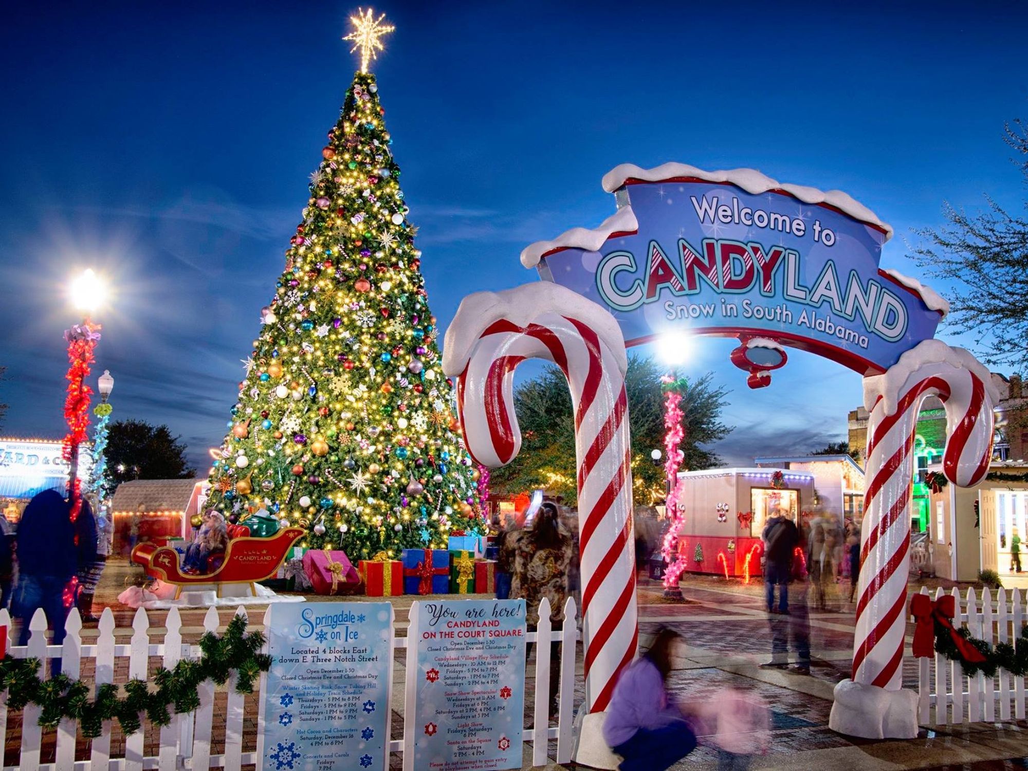 Each Christmas, this Alabama town becomes a free Candyland with