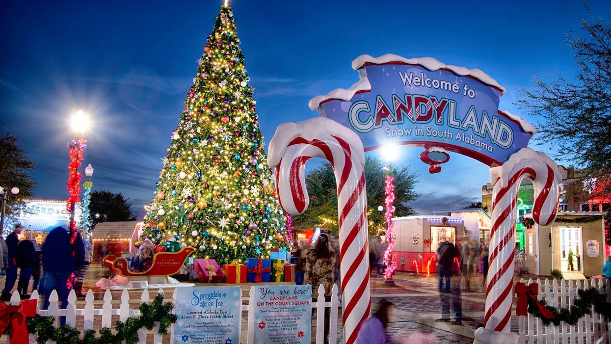 Each Christmas, this Alabama town becomes a free Candyland with mini houses covered in snow