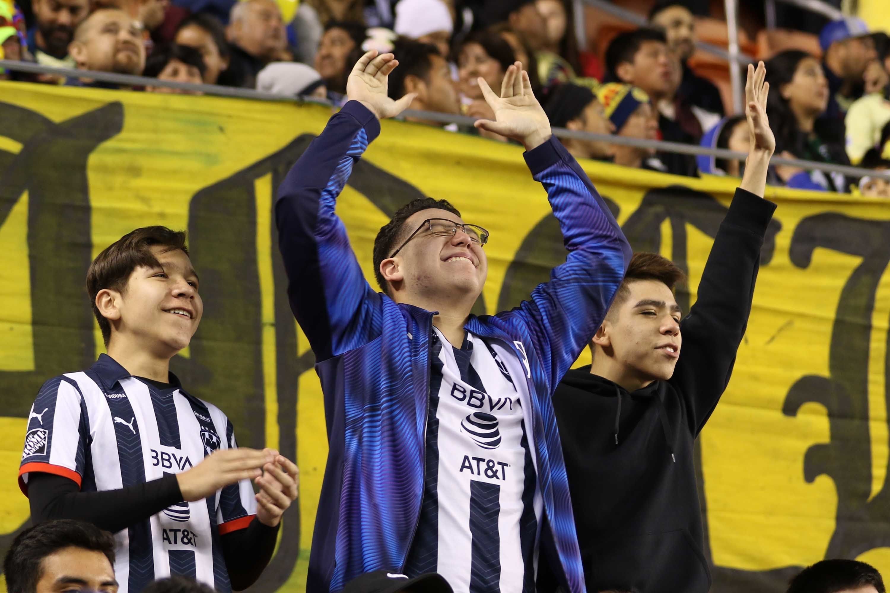 Soccer Recap: Monterrey back at the top of Liga MX mountain, Zlatan returns to Milan