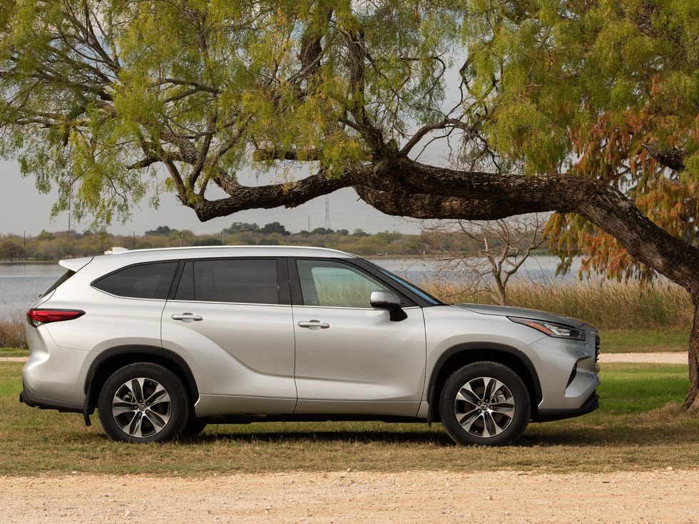 Difference Between Rav4 Le And Xle >> First Drive Review: Redesigned 2020 Toyota Highlander is ... Difference Between Rav4 Le And Xle >> First Drive Review: Redesigned 2020 Toyota Highlander is ...