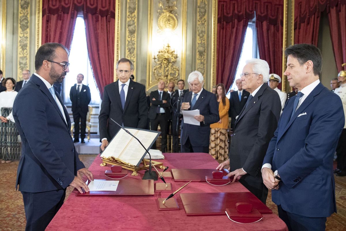 Il sogno di Conte: avere fedelissimi in Parlamento per incidere sulle nomine