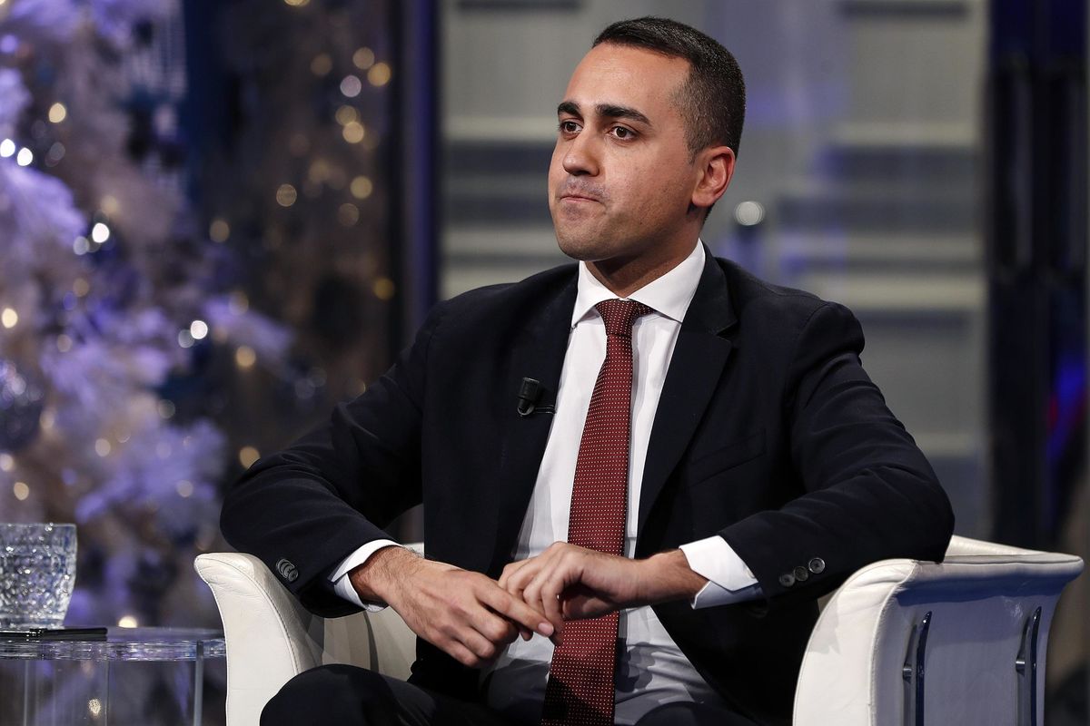 Dimissioni secretate fino a gennaio. Ma qualcuno lo ha voluto bruciare