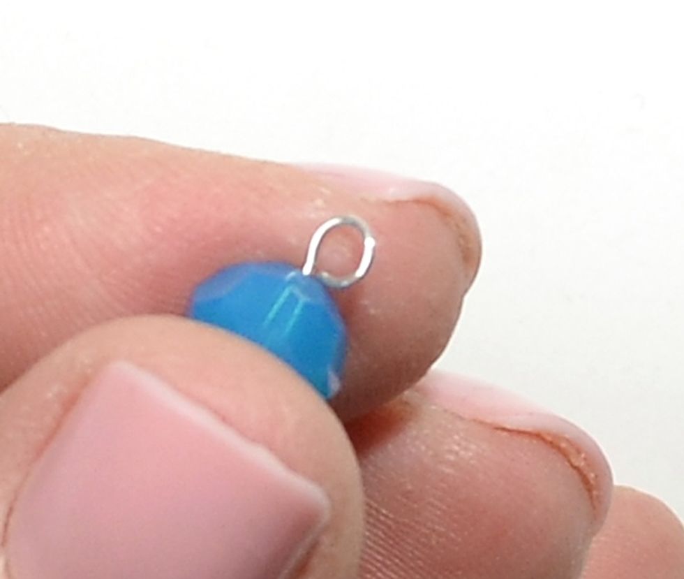 How to make a simple loop for jewelry B+C Guides