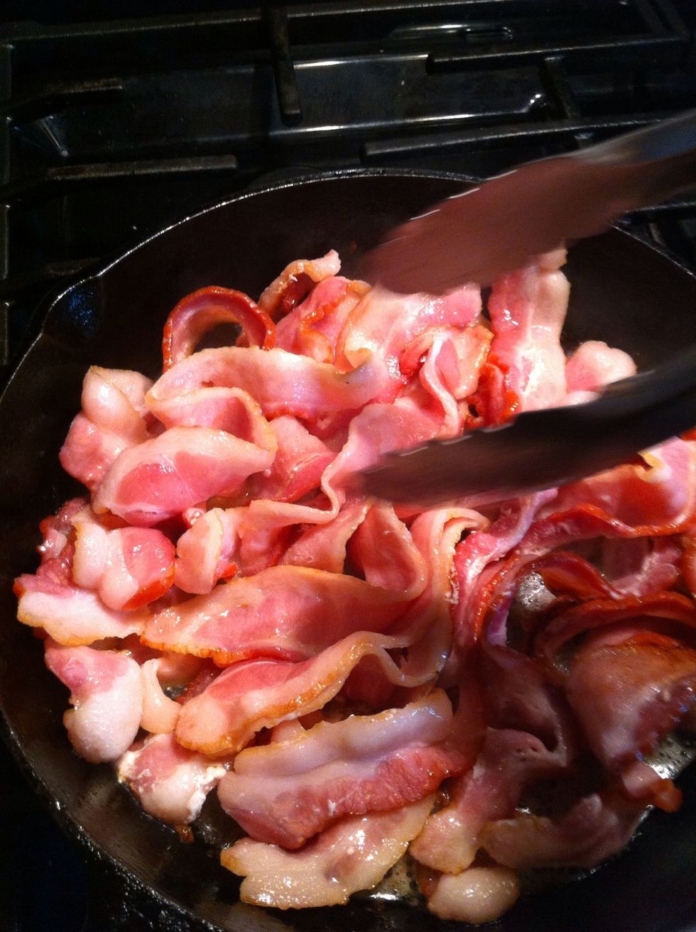 How to fry one pound of bacon in skillet like jamie's B+C Guides
